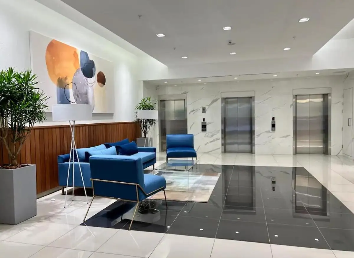 Chic, Stylish, Central Cape Town Daire